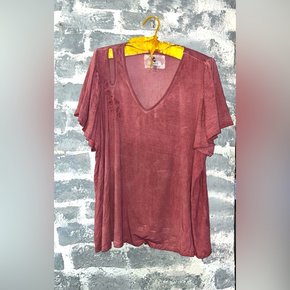 Nice - Picture 1 of 2